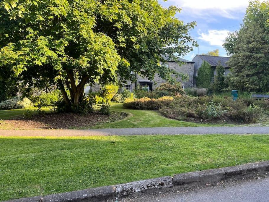Wee Toad Hole Heart Of Kendal - Cottage Sleeps 4-6 - Dogs Welcome Экстерьер фото