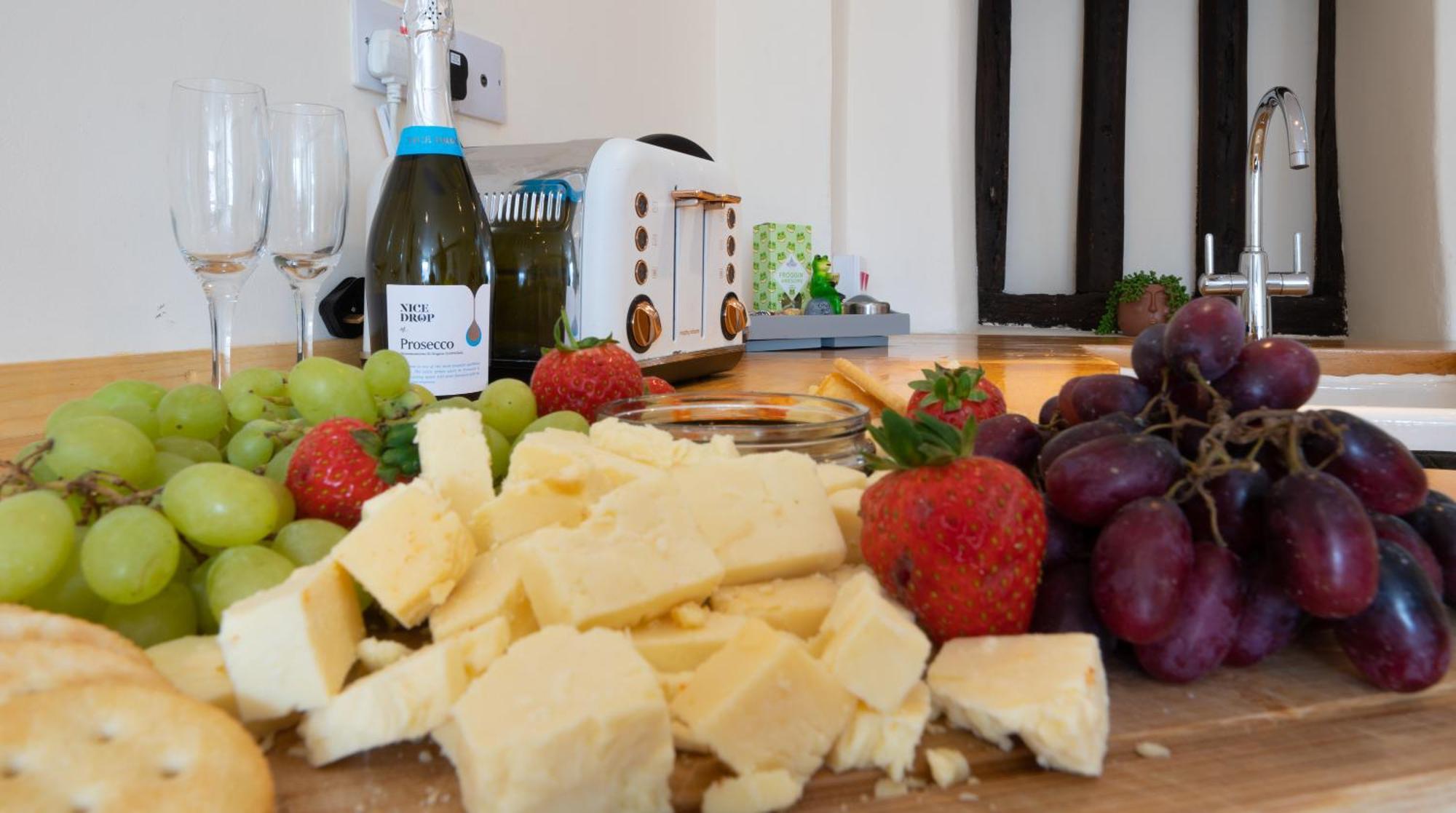 Wee Toad Hole Heart Of Kendal - Cottage Sleeps 4-6 - Dogs Welcome Экстерьер фото